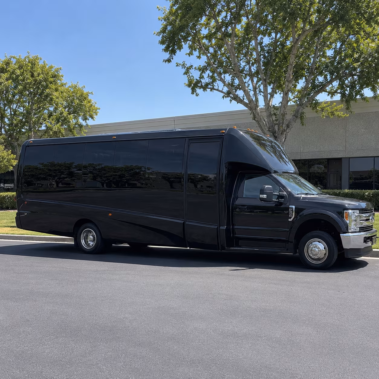 Alpharetta Winery Tour & Pub Crawl Transportation