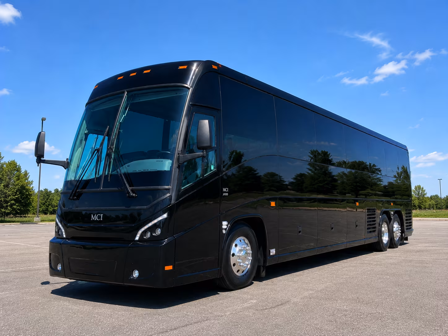 Chattanooga Airport Shuttle & Transportation party bus exterior