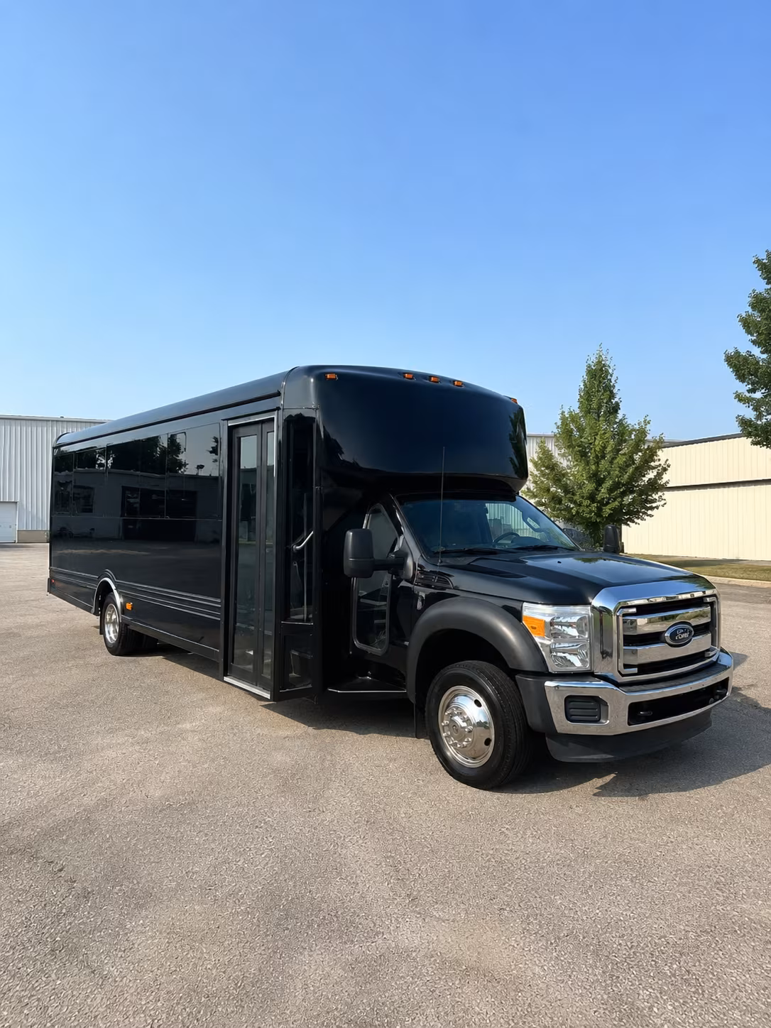 Chattanooga Bachelor & Bachelorette Transportation party bus exterior