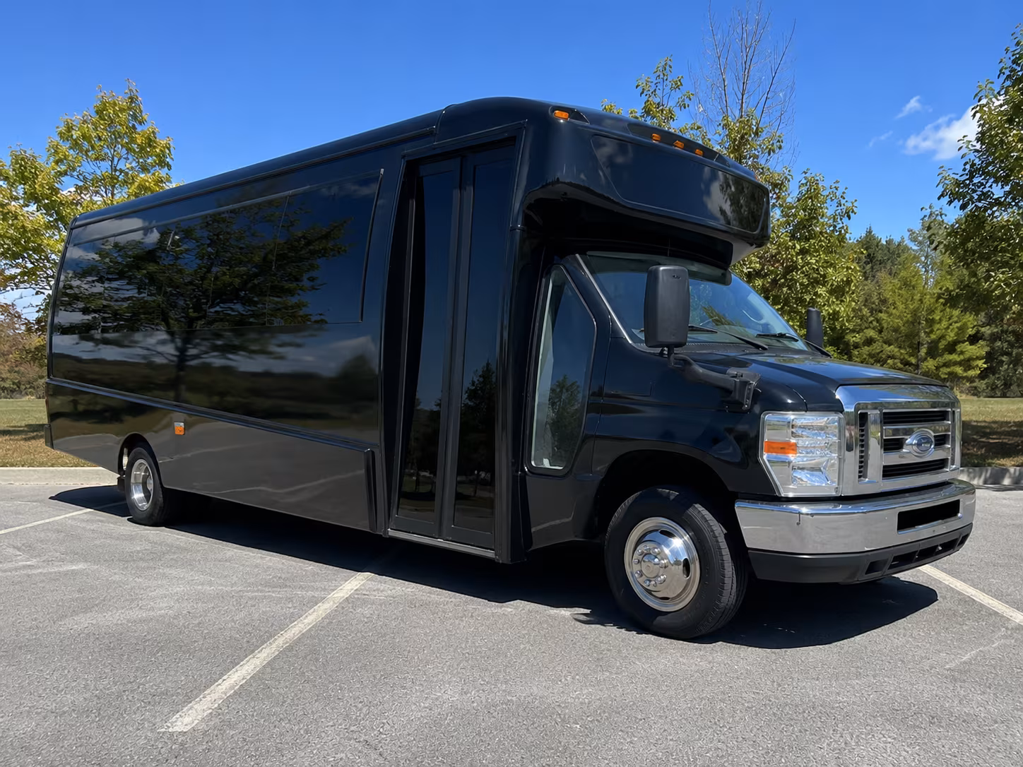 Chattanooga Corporate Transportation party bus exterior