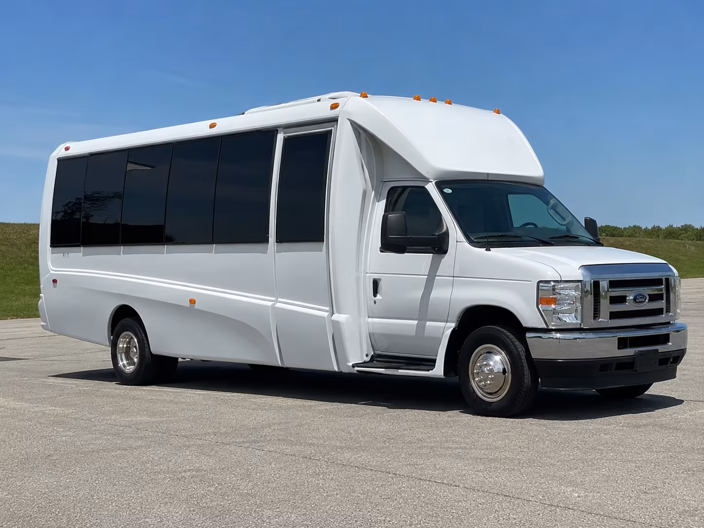 Chattanooga Sporting Event Transportation party bus exterior