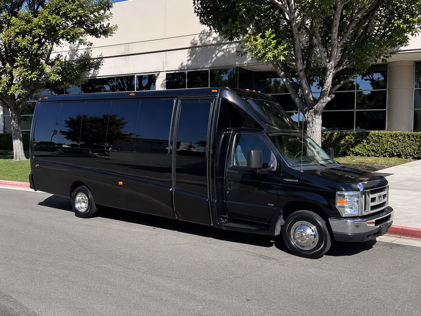 Chattanooga Wedding Transportation onboard seating