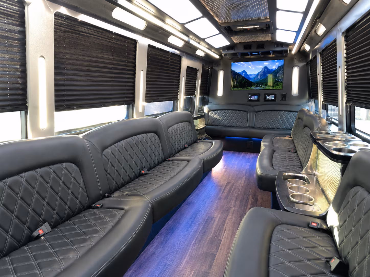 Chattanooga Winery Tour & Pub Crawl Transportation party bus exterior