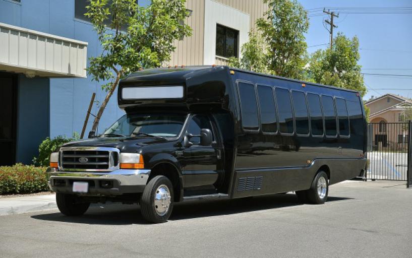 Chattanooga 25 Passenger Party Bus